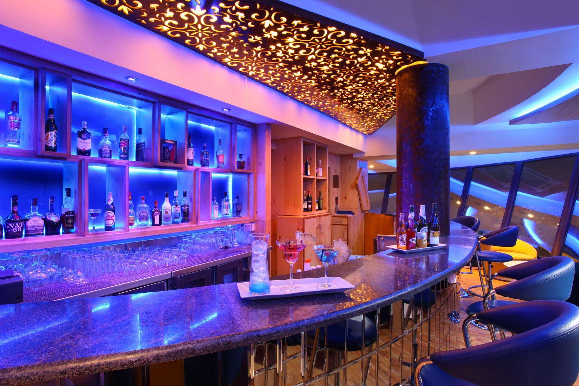 Rs Sarovar Portico Pālampur Kültér fotó
